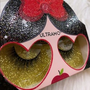 Ultramo mink lashes!